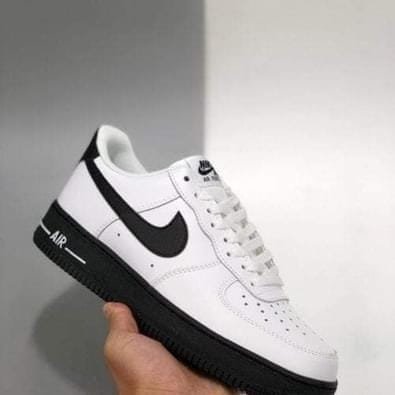 Nike Air Force Branco/Preto Sola Preta